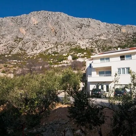 Lianto Apartman *