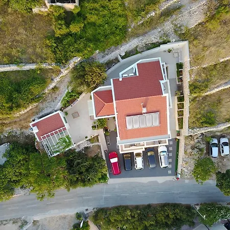 Apartman Lianto *