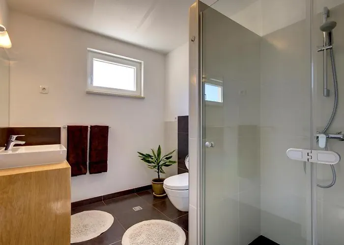 Lianto Apartman Drasnice