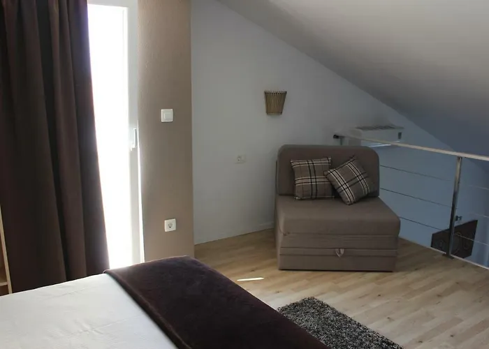 Lianto Apartman Drasnice